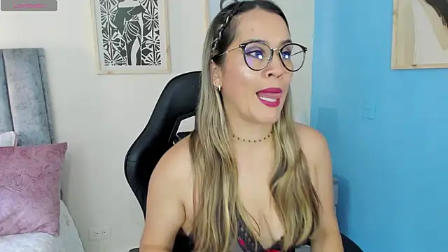 Snapshot of sugar_milff chatting on July 2026 12:33:01 PM sugar milff online show from July 2026 12:33:01 PM