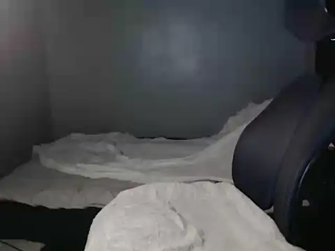 hottie island online show from April 2026 05:41:02 PM