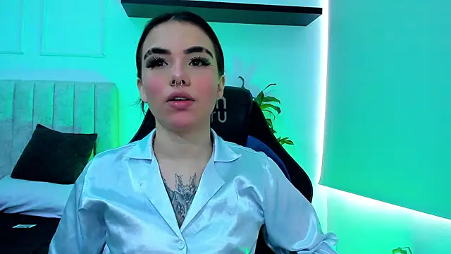 Snapshot of isabella_hv chatting on June 2026 05:29:01 PM isabella hv online show from June 2026 05:29:01 PM