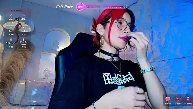 Moon Red r online show from May 2026 08:03:02 PM