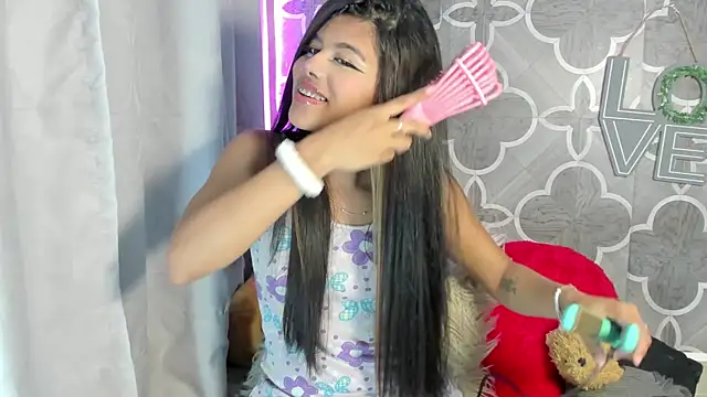 Snapshot of SidneyBrown1 chatting on May 2026 03:14:02 AM SidneyBrown1 online show from May 2026 03:14:02 AM