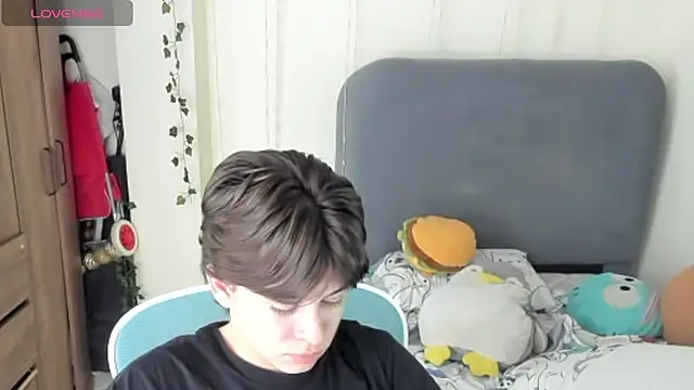 Felixzyn online show from June 2026 07:29:01 PM