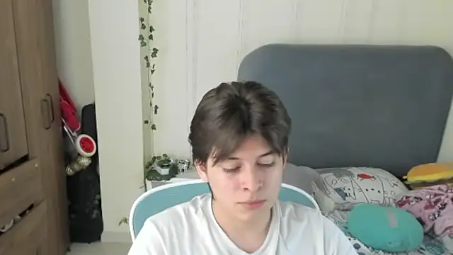Felixzyn online show from July 2026 07:49:01 PM