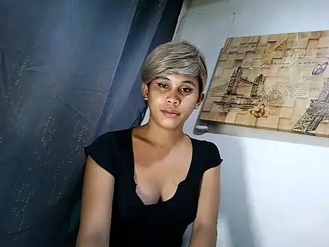 Snapshot of Angelalove25 chatting on July 2026 11:22:01 PM Angelalove25 online show from July 2026 11:22:01 PM