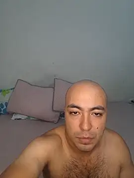 Snapshot of Angel_Iron69 chatting on May 2026 04:39:02 AM Angel Iron69 online show from May 2026 04:39:02 AM