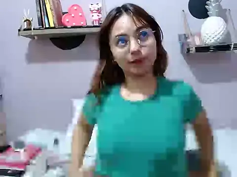 Snapshot of Kitana_kitty chatting on May 2026 08:19:02 AM Kitana kitty online show from May 2026 08:19:02 AM