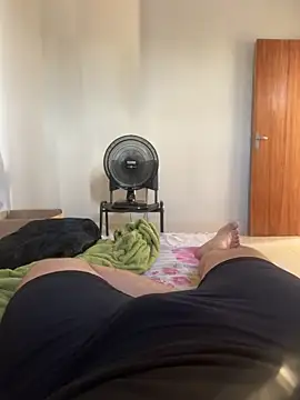 Lucasbb034 online show from April 2026 07:18:01 PM