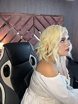 Snapshot of lya_nekko_ chatting on July 2026 03:26:01 AM lya nekko online show from July 2026 03:26:01 AM