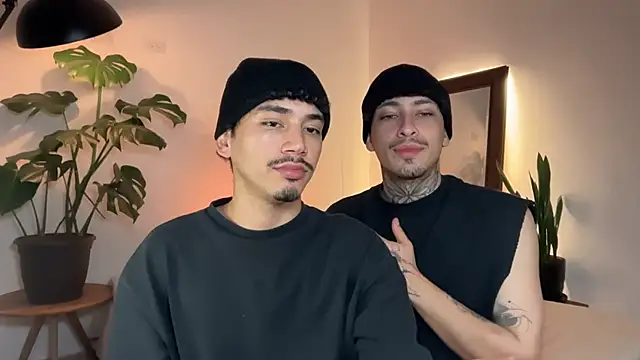 Snapshot of Noah_and_Steven chatting on May 2026 03:04:02 AM Noah and Steven online show from May 2026 03:04:02 AM