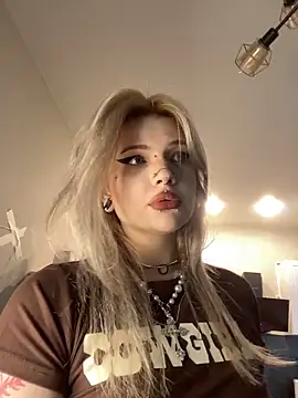 DriveThruCiri online show from April 2026 07:44:01 AM