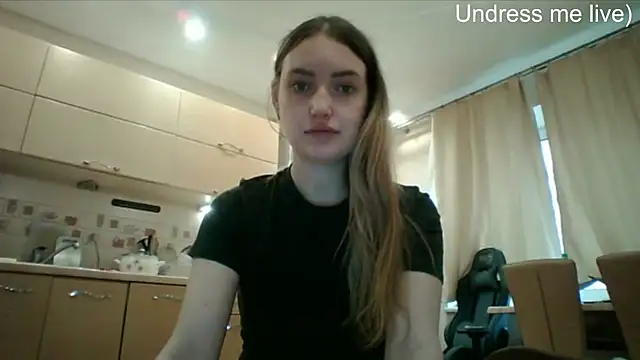 Snapshot of Lisanta chatting on May 2026 04:13:01 PM Lisanta online show from May 2026 04:13:01 PM