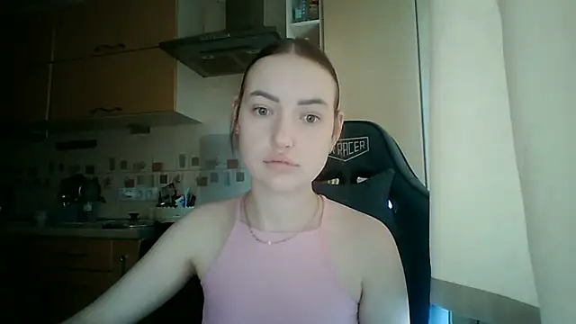 Snapshot of Lisanta chatting on May 2026 12:25:02 PM Lisanta online show from May 2026 12:25:02 PM