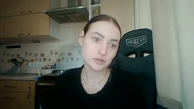 Snapshot of Lisanta chatting on June 2026 02:17:02 PM Lisanta online show from June 2026 02:17:02 PM