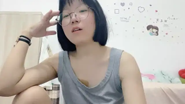 Snapshot of Belle-LL chatting on May 2026 02:25:01 PM Belle-LL online show from May 2026 02:25:01 PM