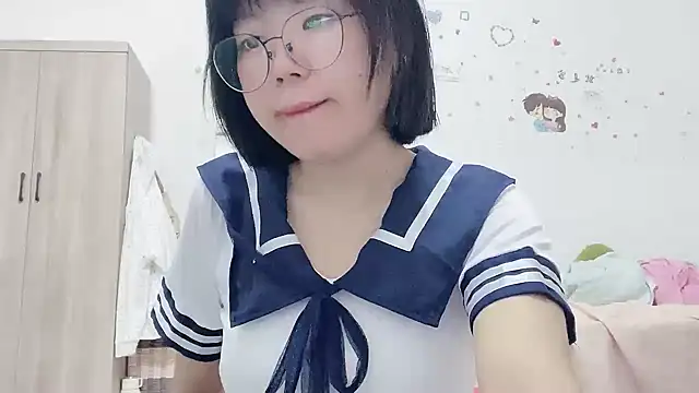 Snapshot of Belle-LL chatting on May 2026 03:13:02 AM Belle-LL online show from May 2026 03:13:02 AM