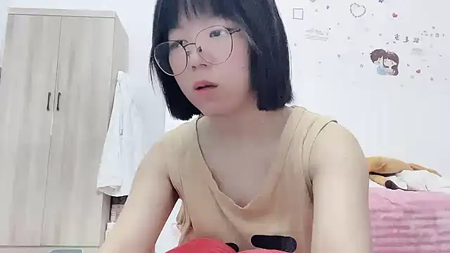 Snapshot of Belle-LL chatting on May 2026 03:12:01 AM Belle-LL online show from May 2026 03:12:01 AM