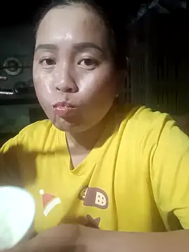 Snapshot of phuongtrinh1 chatting on May 2026 12:43:02 PM phuongtrinh1 online show from May 2026 12:43:02 PM