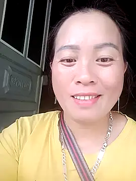 Snapshot of phuongtrinh1 chatting on May 2026 12:27:01 AM phuongtrinh1 online show from May 2026 12:27:01 AM