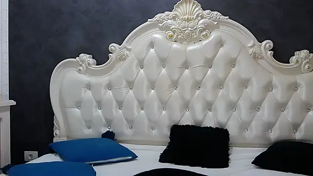 Snapshot of MeghanLoft chatting on July 2026 05:12:02 AM MeghanLoft online show from July 2026 05:12:02 AM