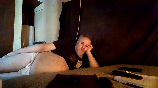 Nightshade1195 online show from May 2026 07:00:01 PM