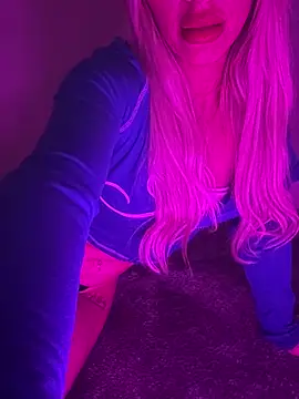 Snapshot of Hisnaughtylilthing chatting on April 2026 06:09:01 PM Hisnaughtylilthing online show from April 2026 06:09:01 PM