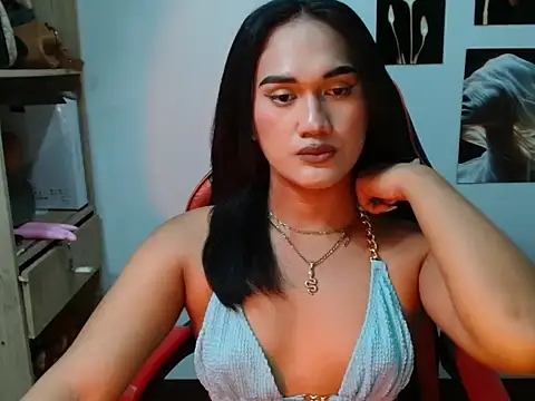 Snapshot of YourHot_Nica chatting on April 2026 03:38:02 PM YourHot Nica online show from April 2026 03:38:02 PM