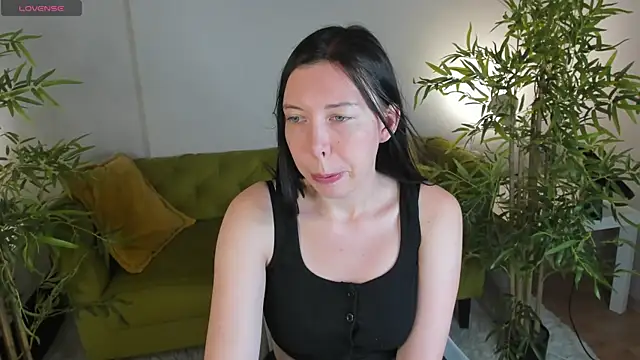 Snapshot of Sandra_Ross chatting on July 2026 09:23:01 AM Sandra Ross online show from July 2026 09:23:01 AM