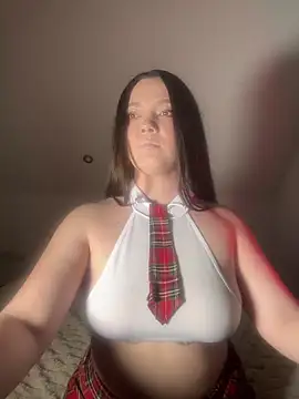 AlyraMoon online show from May 2026 06:07:02 PM