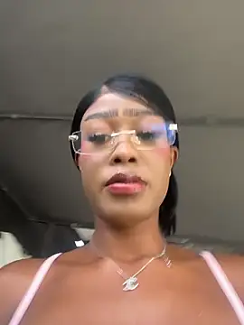 CocoaLuxeXXX online show from July 2026 01:10:02 PM