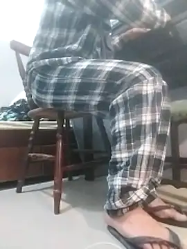 hiddenbig online show from April 2026 09:27:01 PM