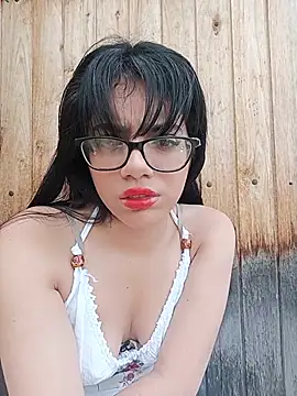 Snapshot of Dayii_sweet chatting on May 2026 05:10:01 PM Dayii sweet online show from May 2026 05:10:01 PM