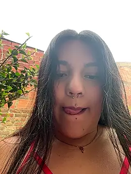 Snapshot of emily_gv1 chatting on July 2026 05:42:02 PM emily gv1 online show from July 2026 05:42:02 PM