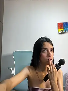 Snapshot of Violetta_cutess chatting on July 2026 12:48:01 AM Violetta cutess online show from July 2026 12:48:01 AM