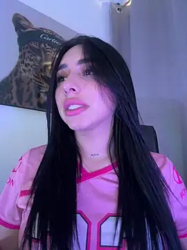 Snapshot of IsabellaNoir_ chatting on May 2026 08:46:02 PM IsabellaNoir online show from May 2026 08:46:02 PM