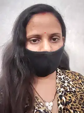 Snapshot of Cutie_Neetu chatting on May 2026 05:31:01 PM Cutie Neetu online show from May 2026 05:31:01 PM
