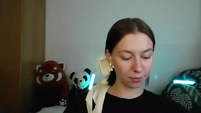 Snapshot of JuicyErika chatting on May 2026 08:03:02 PM JuicyErika online show from May 2026 08:03:02 PM