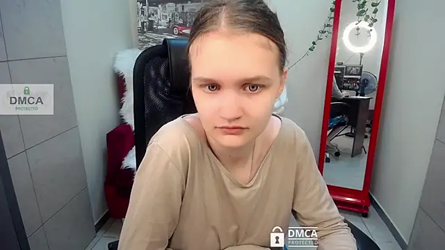 Snapshot of _donnaSia_ chatting on June 2026 09:13:01 AM donnaSia online show from June 2026 09:13:01 AM