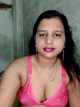 Snapshot of Nigar_Hatun chatting on May 2026 05:07:02 PM Nigar Hatun online show from May 2026 05:07:02 PM