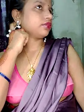 Snapshot of Nigar_Hatun chatting on May 2026 07:00:02 PM Nigar Hatun online show from May 2026 07:00:02 PM