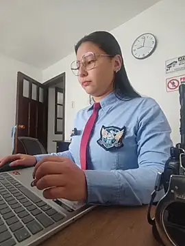 Snapshot of Queen_linda1 chatting on June 2026 02:08:01 PM Queen linda1 online show from June 2026 02:08:01 PM