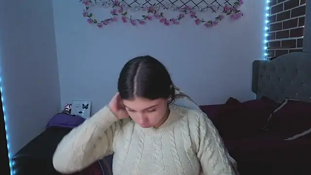 Snapshot of isabella_monntolvo chatting on May 2026 07:42:01 PM isabella monntolvo online show from May 2026 07:42:01 PM