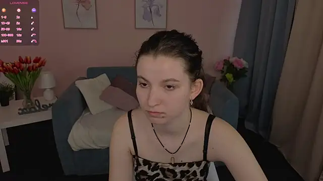 Snapshot of BelovedAlice chatting on May 2026 06:52:02 AM BelovedAlice online show from May 2026 06:52:02 AM