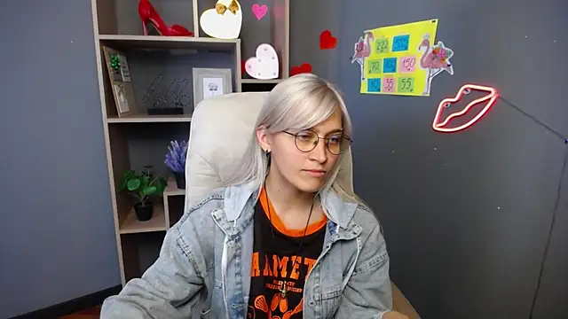 RubyDaviss online show from May 2026 12:02:01 PM