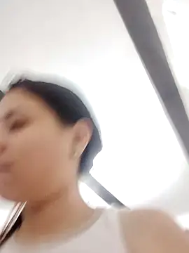 Nicol Alvarez1 online show from May 2026 04:04:01 PM