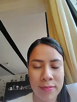 Nicol Alvarez1 online show from May 2026 10:16:02 PM