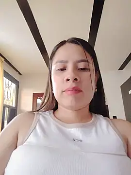 Nicol Alvarez1 online show from May 2026 09:45:02 PM