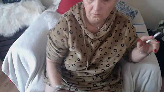 Snapshot of Divineblond chatting on March 2025 08:48:01 AM Divineblond online show from March 2025 08:48:01 AM