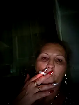 Snapshot of Divineblond chatting on September 2025 09:49:02 PM Divineblond online show from September 2025 09:49:02 PM