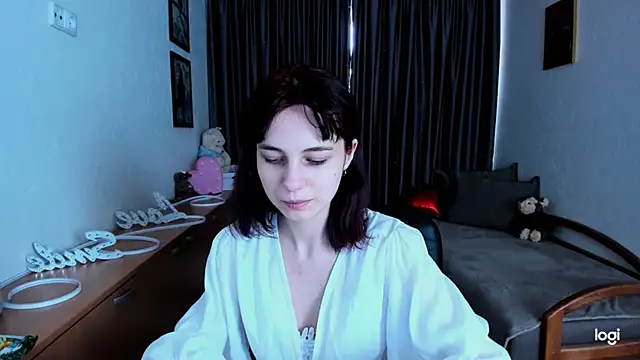 Snapshot of MiniLysii chatting on May 2026 05:38:02 AM MiniLysii online show from May 2026 05:38:02 AM