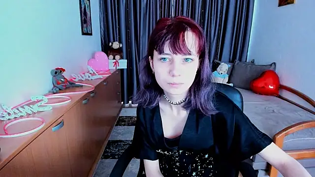 Snapshot of MiniLysii chatting on May 2026 05:45:02 AM MiniLysii online show from May 2026 05:45:02 AM